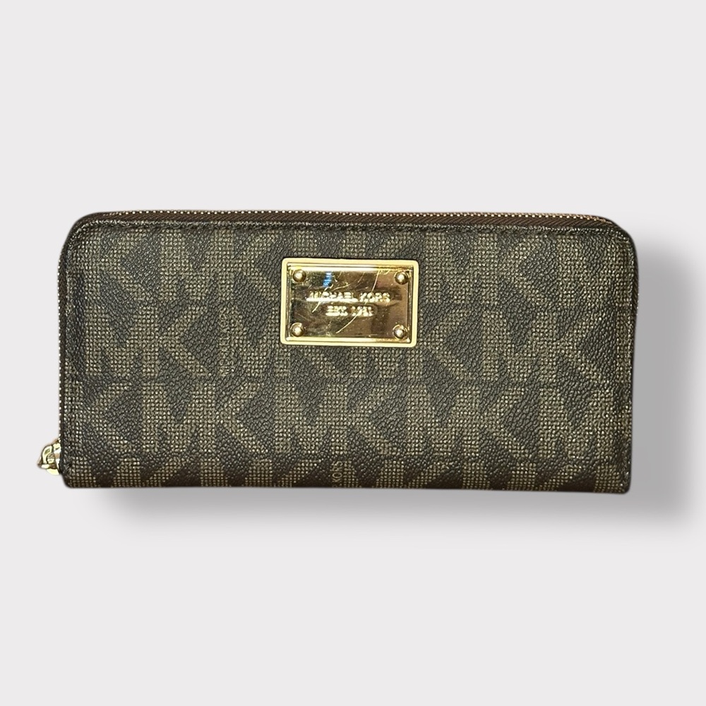 Michael Kors Jet Set Signature Logo Zip-around Continental Wallet w/COA